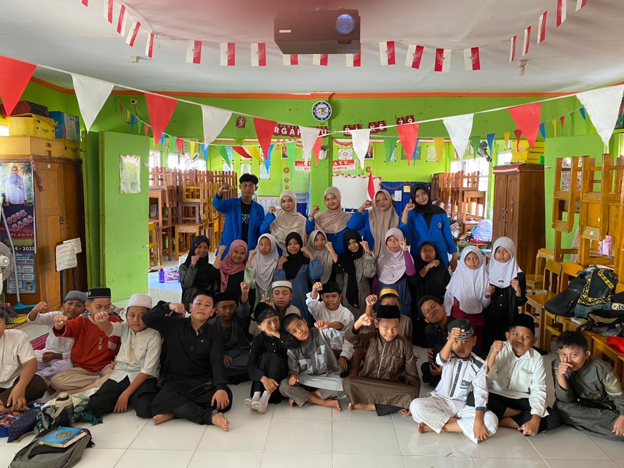 Kampanye Green Communication di SD Inpres Tidung: Gerakan Kurangi Sampah Plastik