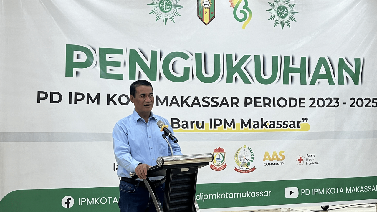 Pengukuhan PD Ikatan Pelajar Muhammadiyah Makassar Andi Amran Sulaiman Beri Motivasi